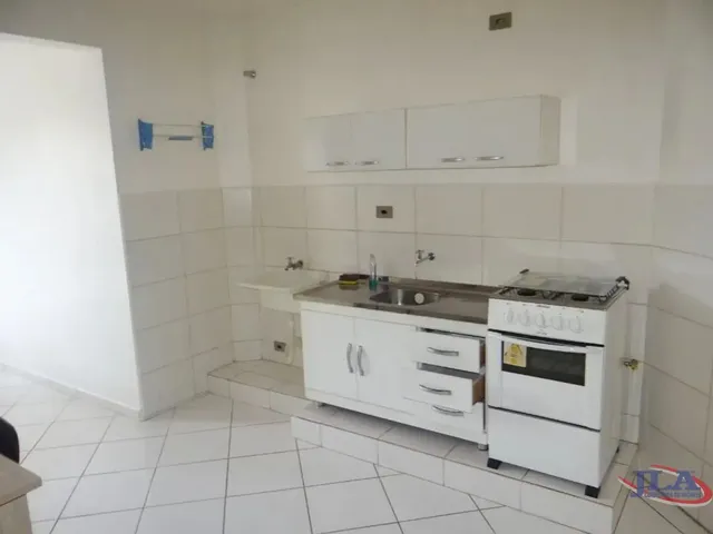 Kitnet 1 quarto e 1 banheiro, para alugar, no bairro Santa Cândida em Curitiba