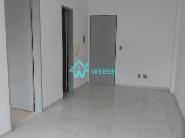 Kitnet com 50m² 1 quarto e 1 banheiro, para alugar, no bairro Centro em Novo Hamburgo
