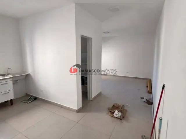 Kitnet para alugar, no bairro Osvaldo Cruz em São Caetano do Sul