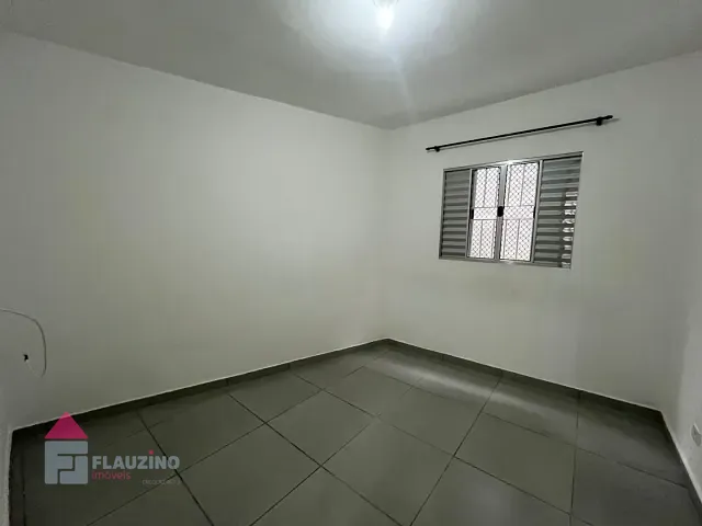 Kitnet com 30m² 1 quarto e 1 banheiro, para alugar, no bairro Capão Redondo em São Paulo