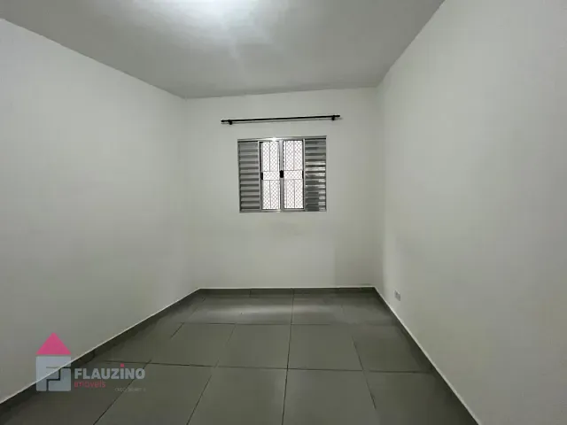 Kitnet com 30m² 1 quarto e 1 banheiro, para alugar, no bairro Capão Redondo em São Paulo