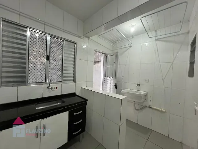 Kitnet com 30m² 1 quarto e 1 banheiro, para alugar, no bairro Capão Redondo em São Paulo