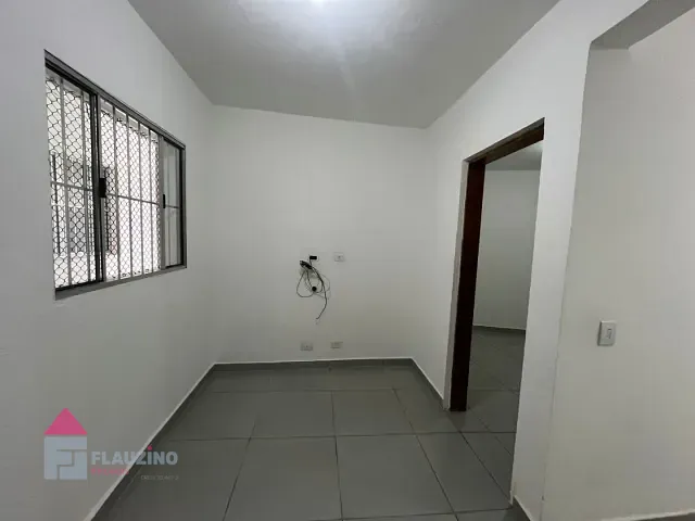 Kitnet com 30m² 1 quarto e 1 banheiro, para alugar, no bairro Capão Redondo em São Paulo