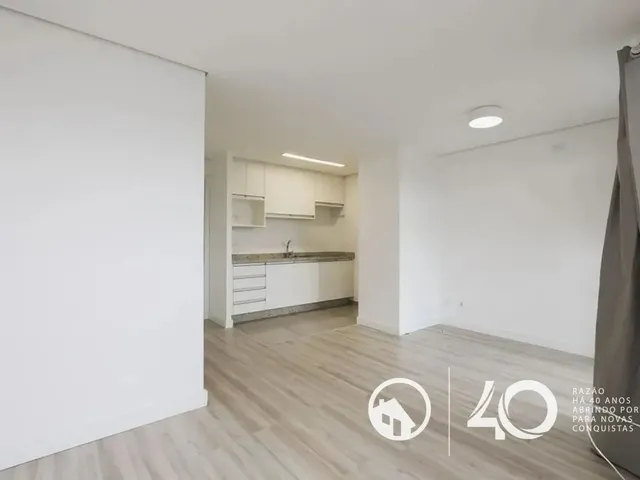 Kitnet 1 quarto e 1 banheiro, para alugar, no bairro Bom Retiro em Curitiba