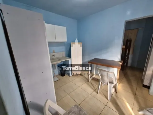 Kitnet 2 quartos e 1 banheiro, à venda, no bairro Uvaranas em Ponta Grossa