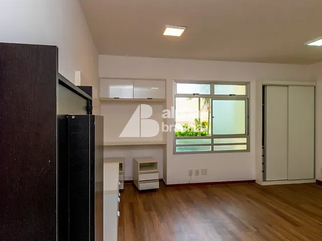 Kitnet com 25m² 1 quarto e 1 banheiro, à venda, no bairro Asa Norte em Brasília