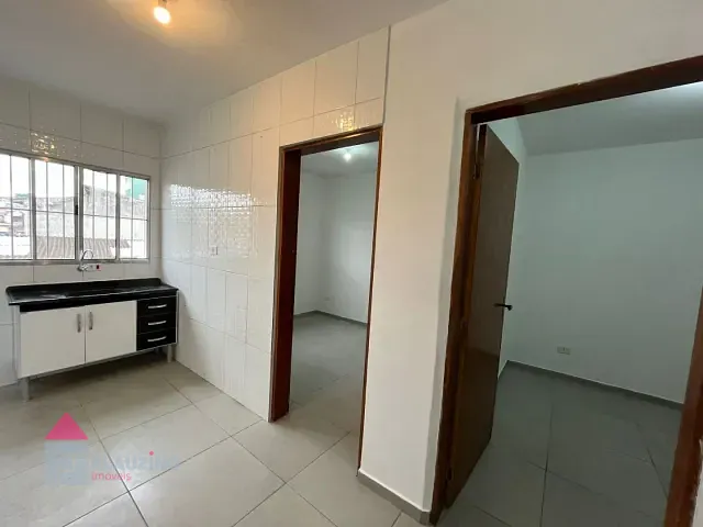 Kitnet com 40m² 2 quartos e 1 banheiro, para alugar, no bairro Capão Redondo em São Paulo