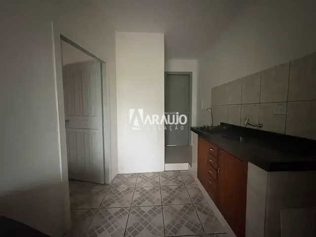 Kitnet com 50m² 1 quarto e 1 banheiro, para alugar, no bairro Centro em Navegantes