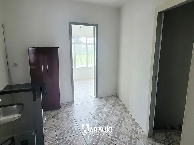 Kitnet com 50m² 1 quarto e 1 banheiro, para alugar, no bairro Centro em Navegantes