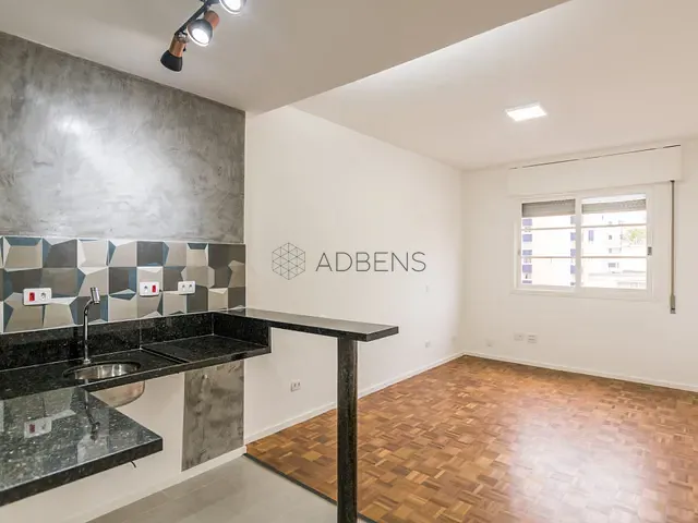 Kitnet 1 quarto e 1 banheiro, à venda ou para alugar, no bairro Vila Buarque em São Paulo