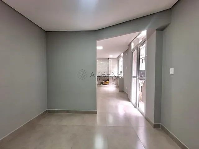 Kitnet 1 quarto e 1 banheiro, à venda ou para alugar, no bairro República em São Paulo