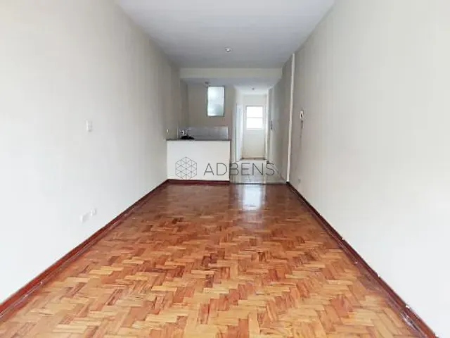 Kitnet 1 quarto e 1 banheiro, para alugar, no bairro Santa Ifigênia em São Paulo