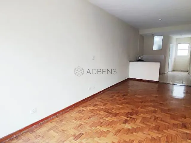 Kitnet 1 quarto e 1 banheiro, para alugar, no bairro Santa Ifigênia em São Paulo