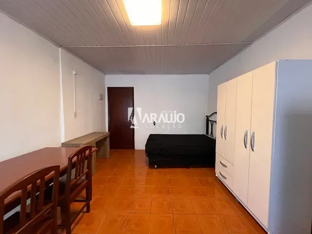 Kitnet 1 quarto e 1 banheiro, para alugar, no bairro São João em Itajaí
