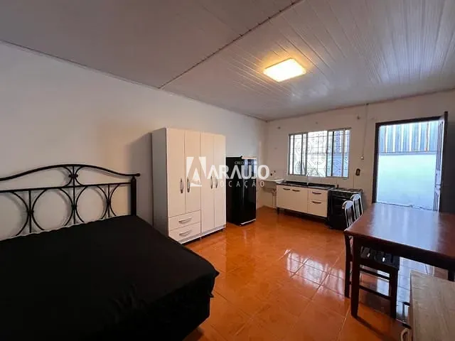 Kitnet 1 quarto e 1 banheiro, para alugar, no bairro São João em Itajaí