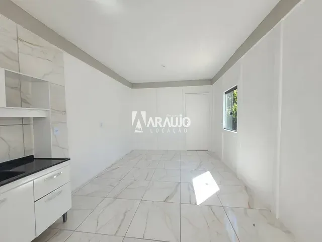Kitnet 1 quarto e 1 banheiro, para alugar, no bairro Meia Praia em Navegantes