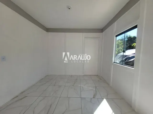 Kitnet 1 quarto e 1 banheiro, para alugar, no bairro Meia Praia em Navegantes