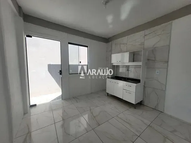 Kitnet 1 quarto e 1 banheiro, para alugar, no bairro Meia Praia em Navegantes