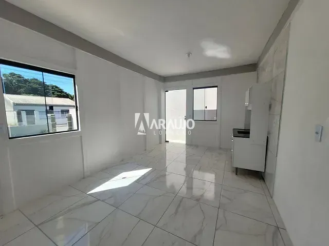 Kitnet 1 quarto e 1 banheiro, para alugar, no bairro Meia Praia em Navegantes