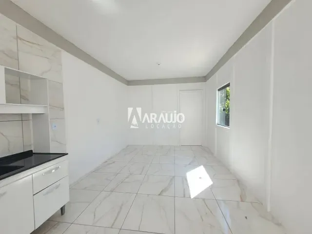 Kitnet 1 quarto e 1 banheiro, para alugar, no bairro Meia Praia em Navegantes