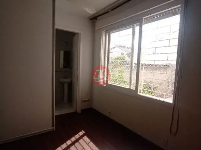 Kitnet com 23m² 1 quarto e 1 banheiro, à venda, no bairro Santana em Porto Alegre