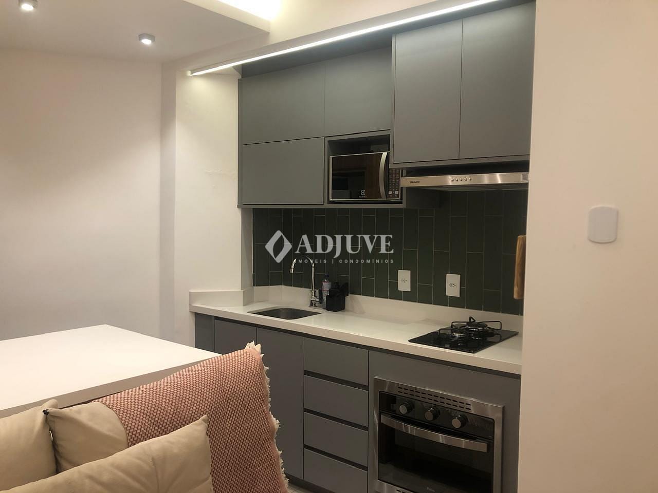 Kitnet e Studio à venda e aluguel com 1 quarto, 31m² - Foto 5