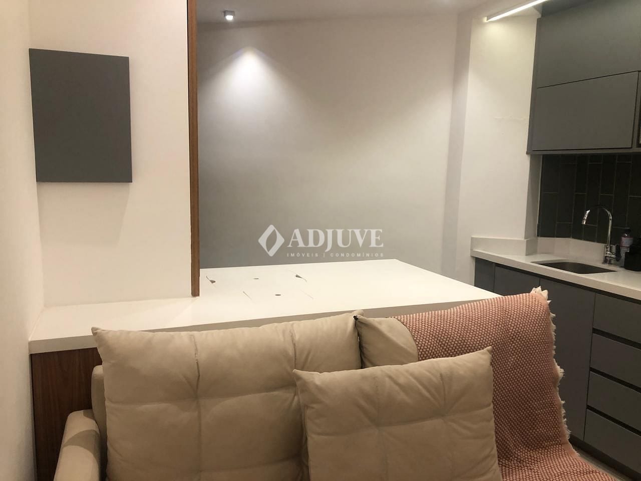Kitnet e Studio à venda e aluguel com 1 quarto, 31m² - Foto 2