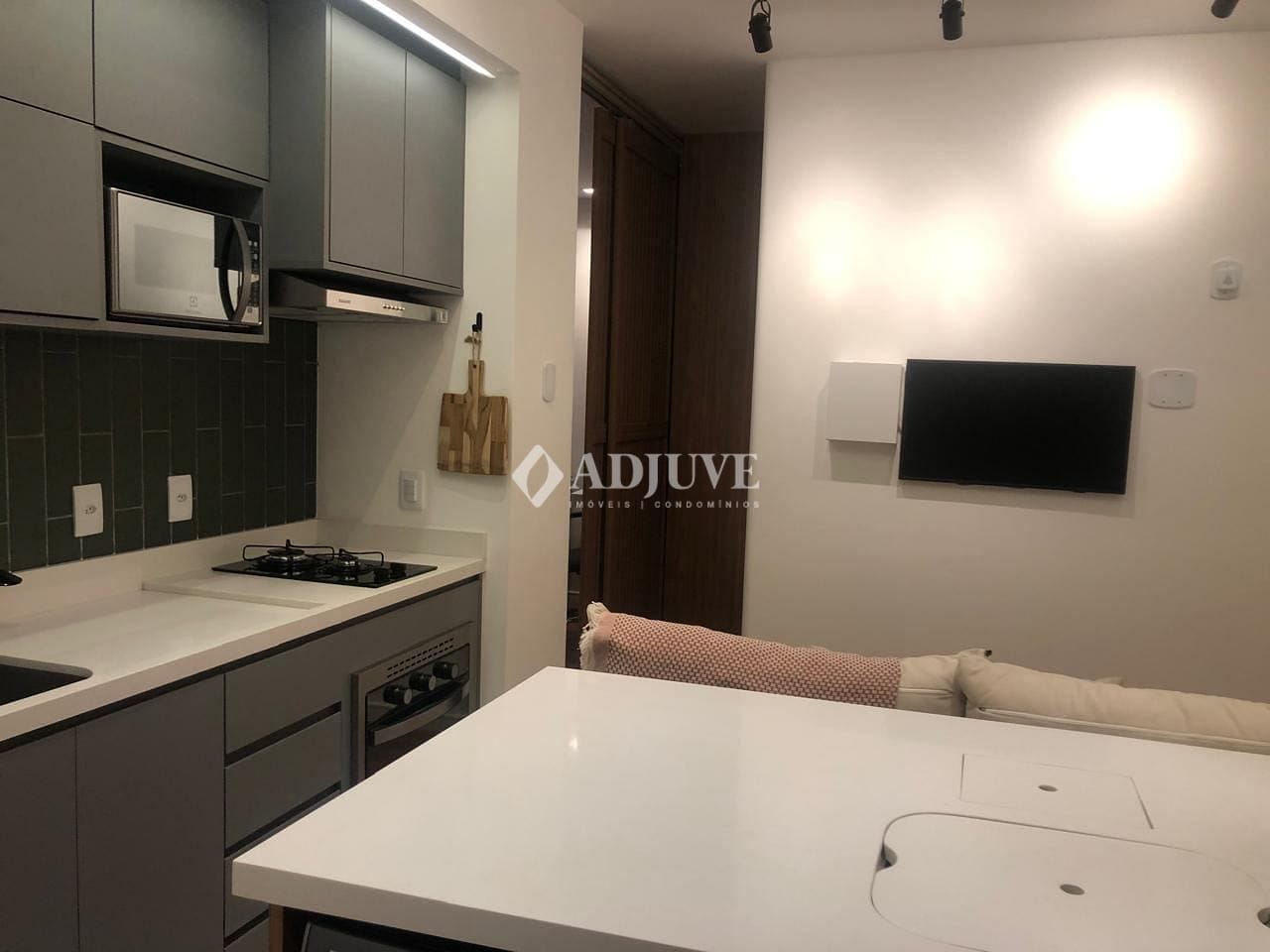 Kitnet e Studio à venda e aluguel com 1 quarto, 31m² - Foto 1