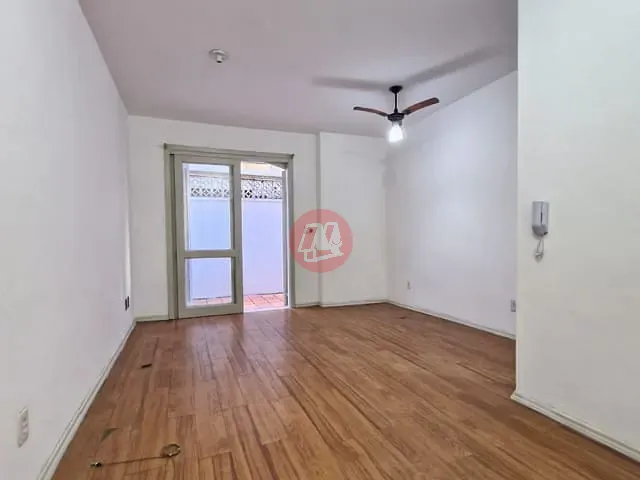 Kitnet com 36m² 1 quarto e 1 banheiro, para alugar, no bairro Cristal em Porto Alegre