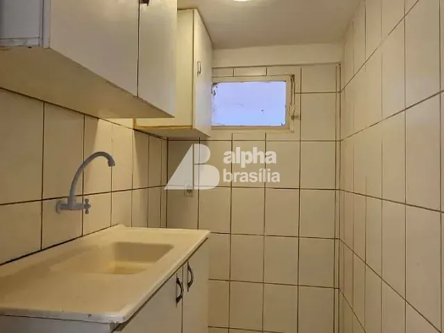 Kitnet com 34m² 1 quarto e 1 banheiro, para alugar, no bairro Asa Norte em Brasília