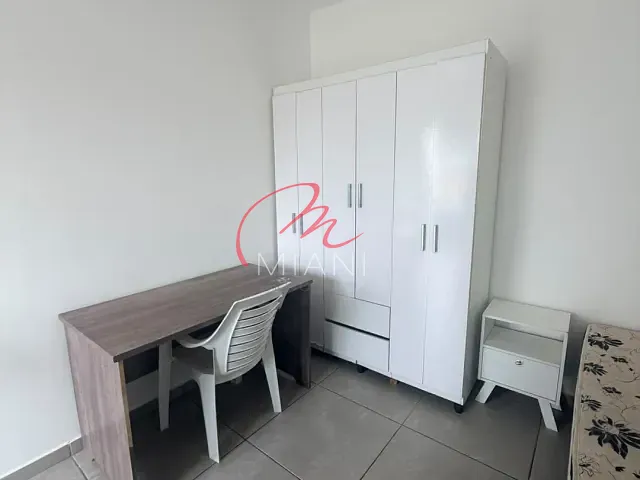 Kitnet com 18m² 1 quarto e 1 banheiro, para alugar, no bairro Vila Universitária em São Paulo