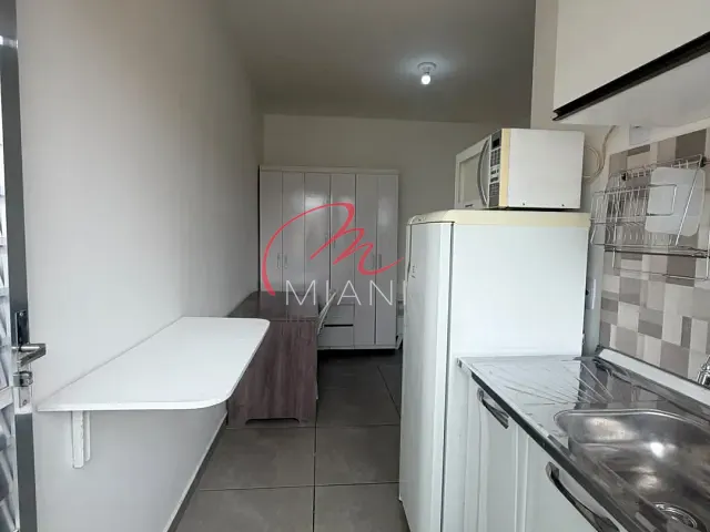 Kitnet com 18m² 1 quarto e 1 banheiro, para alugar, no bairro Vila Universitária em São Paulo