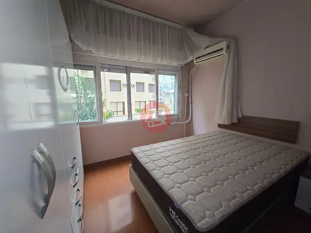 Kitnet com 34m², para alugar, no bairro Farroupilha em Porto Alegre