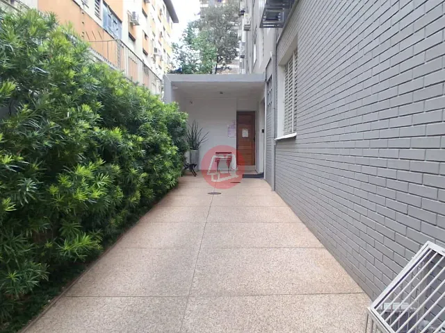 Kitnet com 21m² 1 quarto e 1 banheiro, à venda, no bairro Menino Deus em Porto Alegre