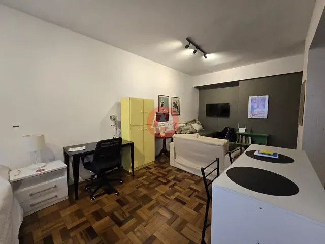 Kitnet para alugar, no bairro Centro Histórico em Porto Alegre