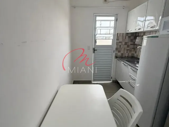Kitnet com 15m² 1 quarto e 1 banheiro, para alugar, no bairro Vila Universitaria em São Paulo