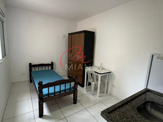 Kitnet com 18m² 1 quarto e 1 banheiro, para alugar, no bairro Jardim Rizzo em São Paulo
