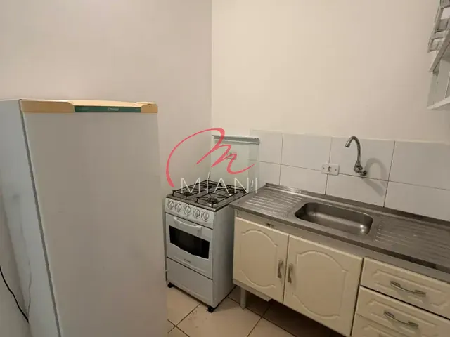Kitnet com 20m² 1 quarto e 1 banheiro, para alugar, no bairro Jardim Rizzo em São Paulo