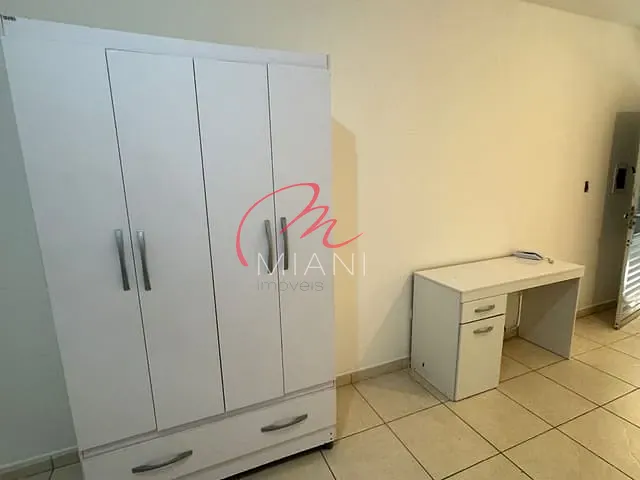 Kitnet com 20m² 1 quarto e 1 banheiro, para alugar, no bairro Jardim Rizzo em São Paulo