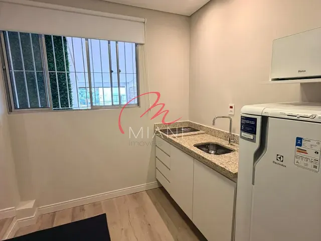 Kitnet 1 quarto e 1 banheiro, para alugar, no bairro Vila Universitária em São Paulo