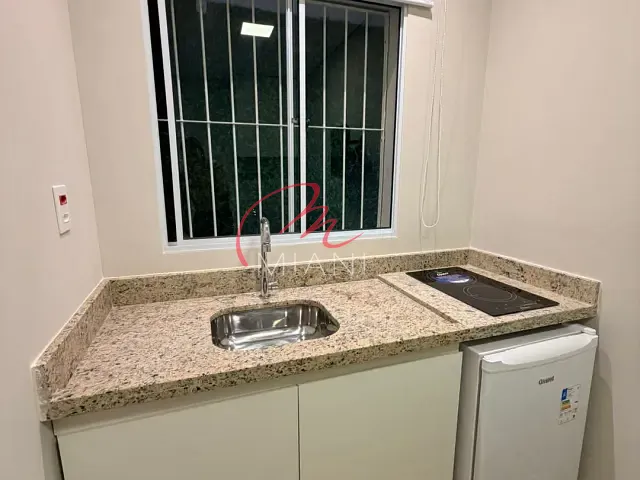 Kitnet 1 quarto e 1 banheiro, para alugar, no bairro Vila Universitária em São Paulo