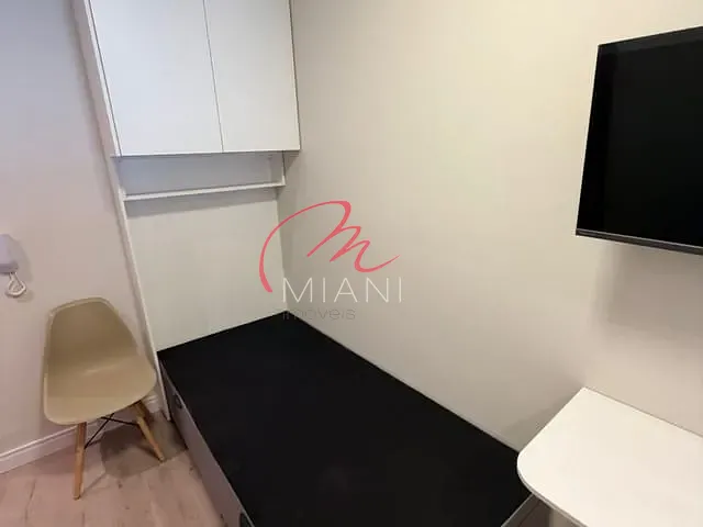 Kitnet 1 quarto e 1 banheiro, para alugar, no bairro Vila Universitária em São Paulo