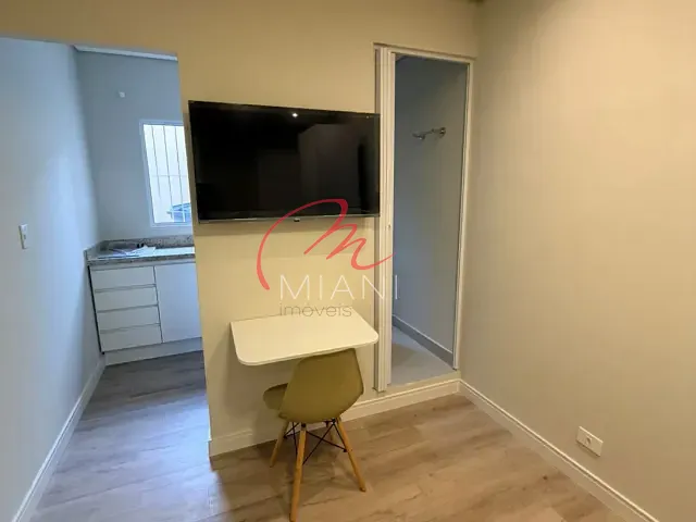 Kitnet 1 quarto e 1 banheiro, para alugar, no bairro Vila Universitária em São Paulo