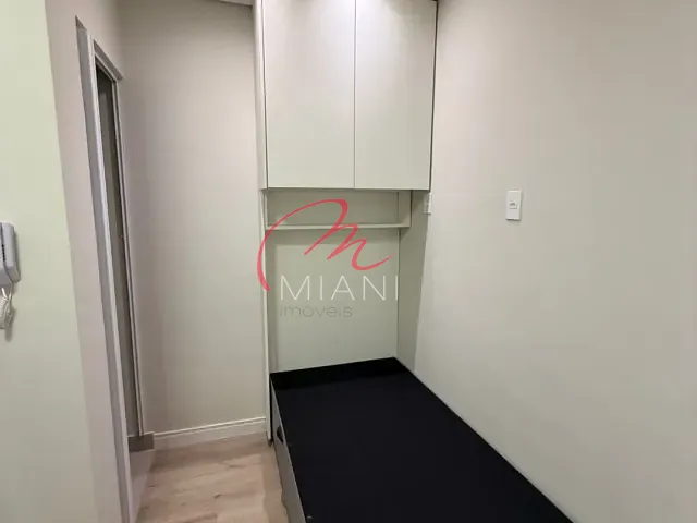 Kitnet 1 quarto e 1 banheiro, para alugar, no bairro Vila Universitária em São Paulo
