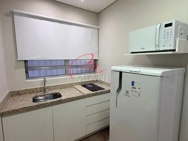 Kitnet 1 quarto e 1 banheiro, para alugar, no bairro Vila Universitária em São Paulo