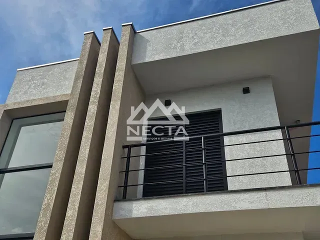 Sobrado com 110m² 2 quartos e 3 banheiros, à venda, no bairro Balneário dos Golfinhos em Caraguatatuba