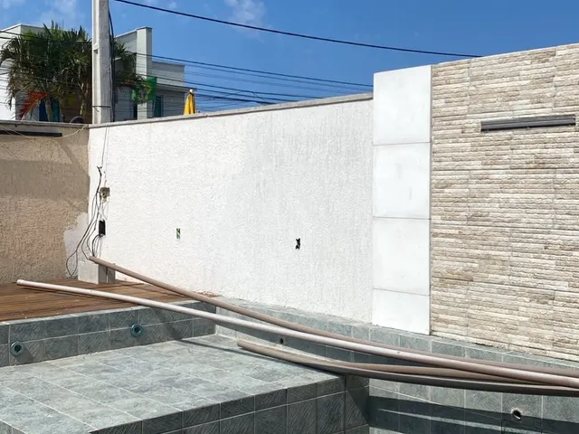 Lançamento com 180m² 4 quartos e 4 banheiros, disponível, no bairro Recreio em Rio das Ostras
