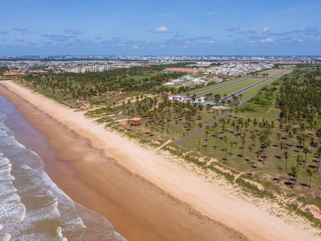 Lançamento com 240m², disponível, no bairro Capoã em Barra dos Coqueiros
