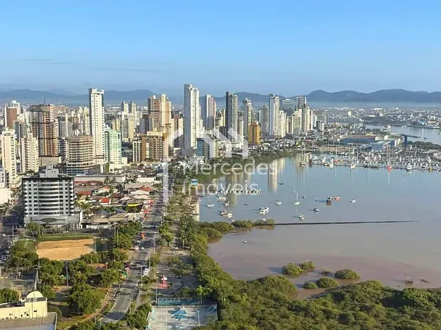 Lançamento 3 quartos e 1 banheiro, disponível, no bairro São João em Itajaí