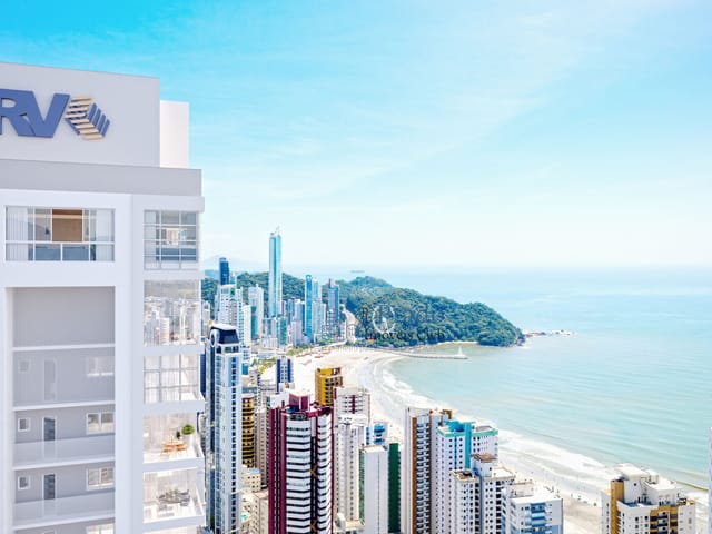 Apartamento 4 quartos e 5 banheiros, à venda, no bairro Centro em Balneário Camboriú